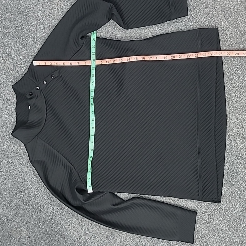 Black Ribbed Button-Up Sweater - Picture 4 of 7